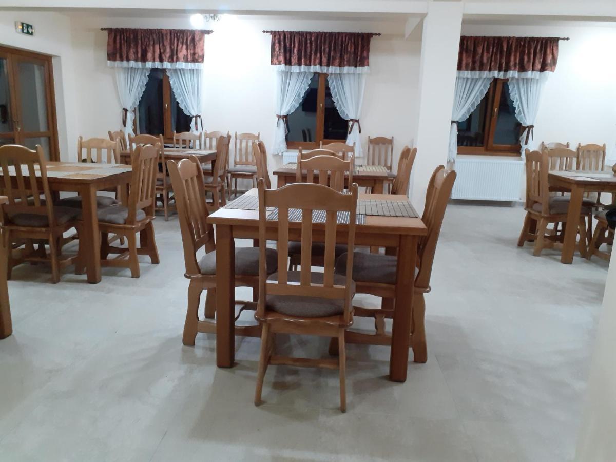Pensiunea Bradul Dealu Stefanitei Exterior foto